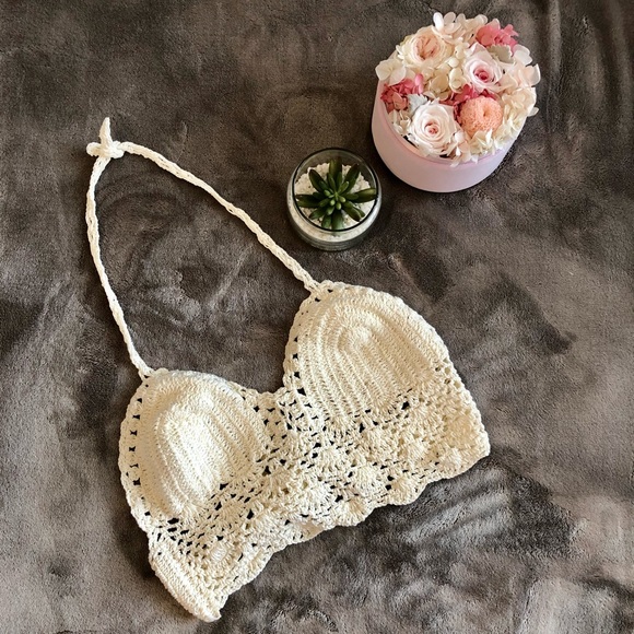 Crochet bralette in cream/beige - Picture 1 of 3